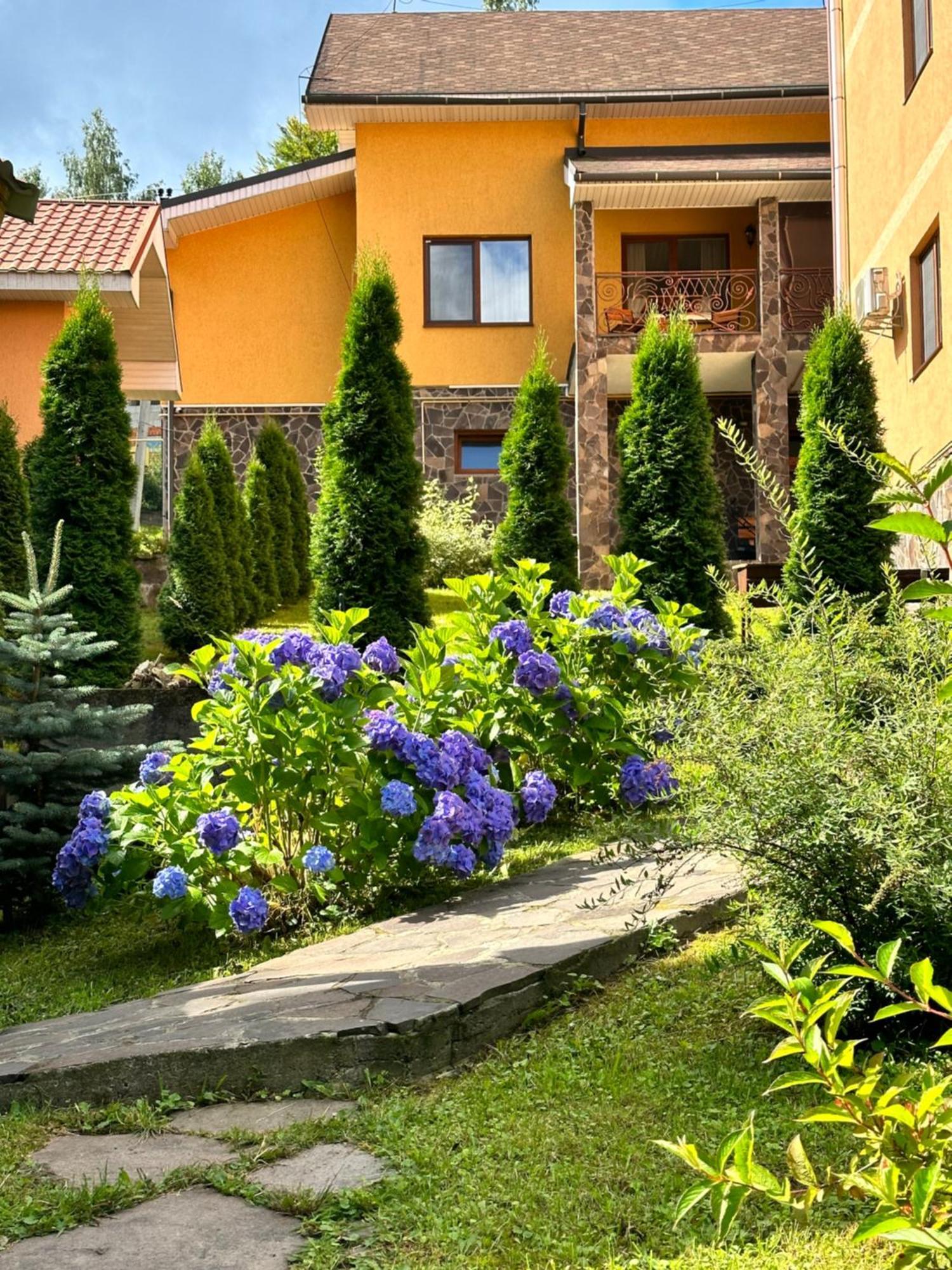 Vovk Gasthaus シンヤク エクステリア 写真