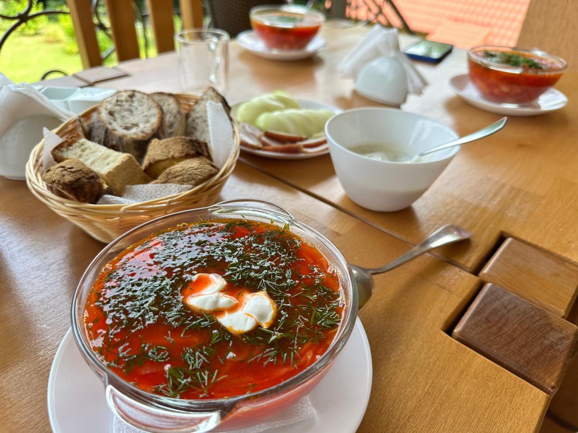 Vovk Gasthaus シンヤク エクステリア 写真